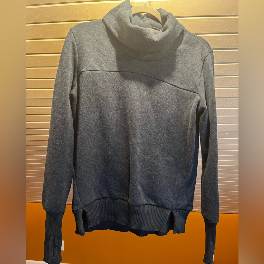 ALO yoga navy funnel neck sweater
